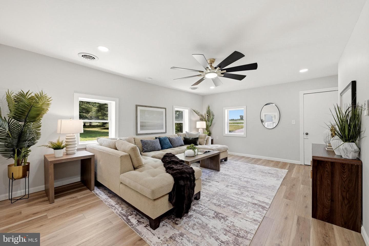 5835 Lord Fairfax Highway photo 6