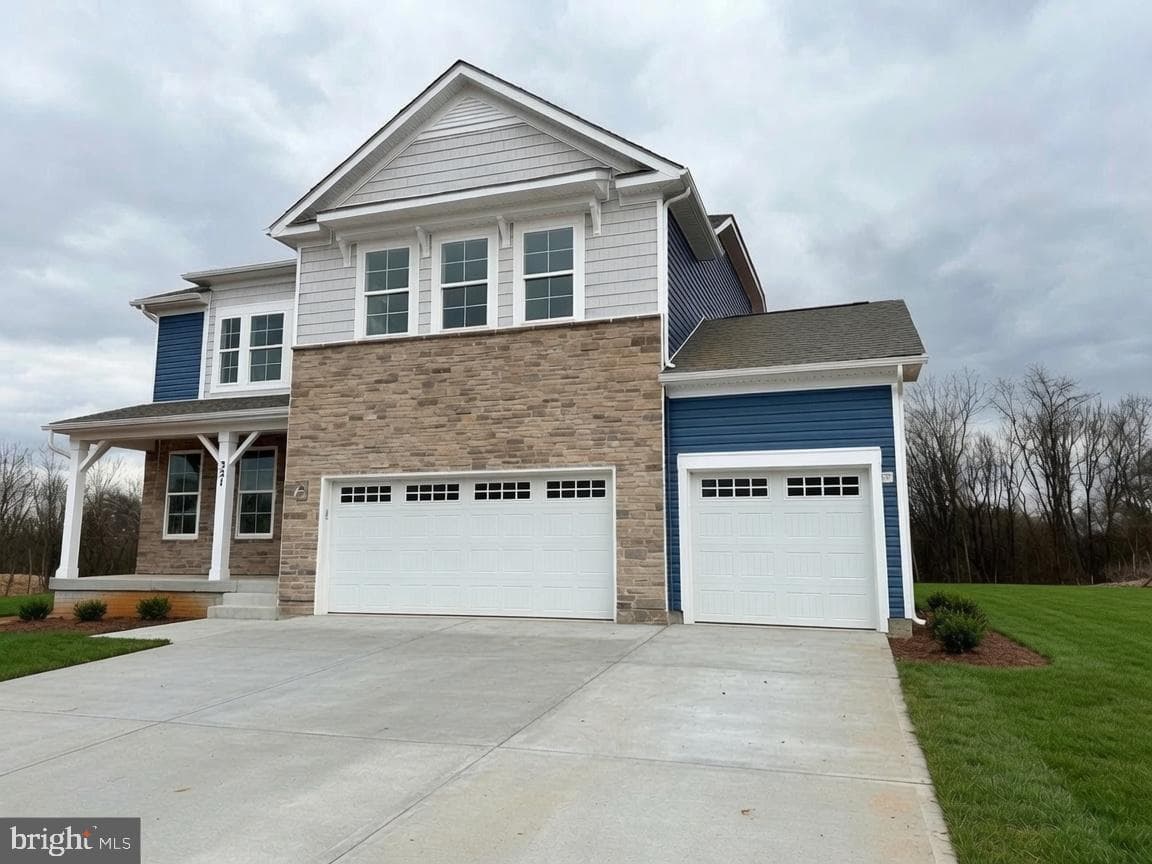321 Tyson Drive photo 1