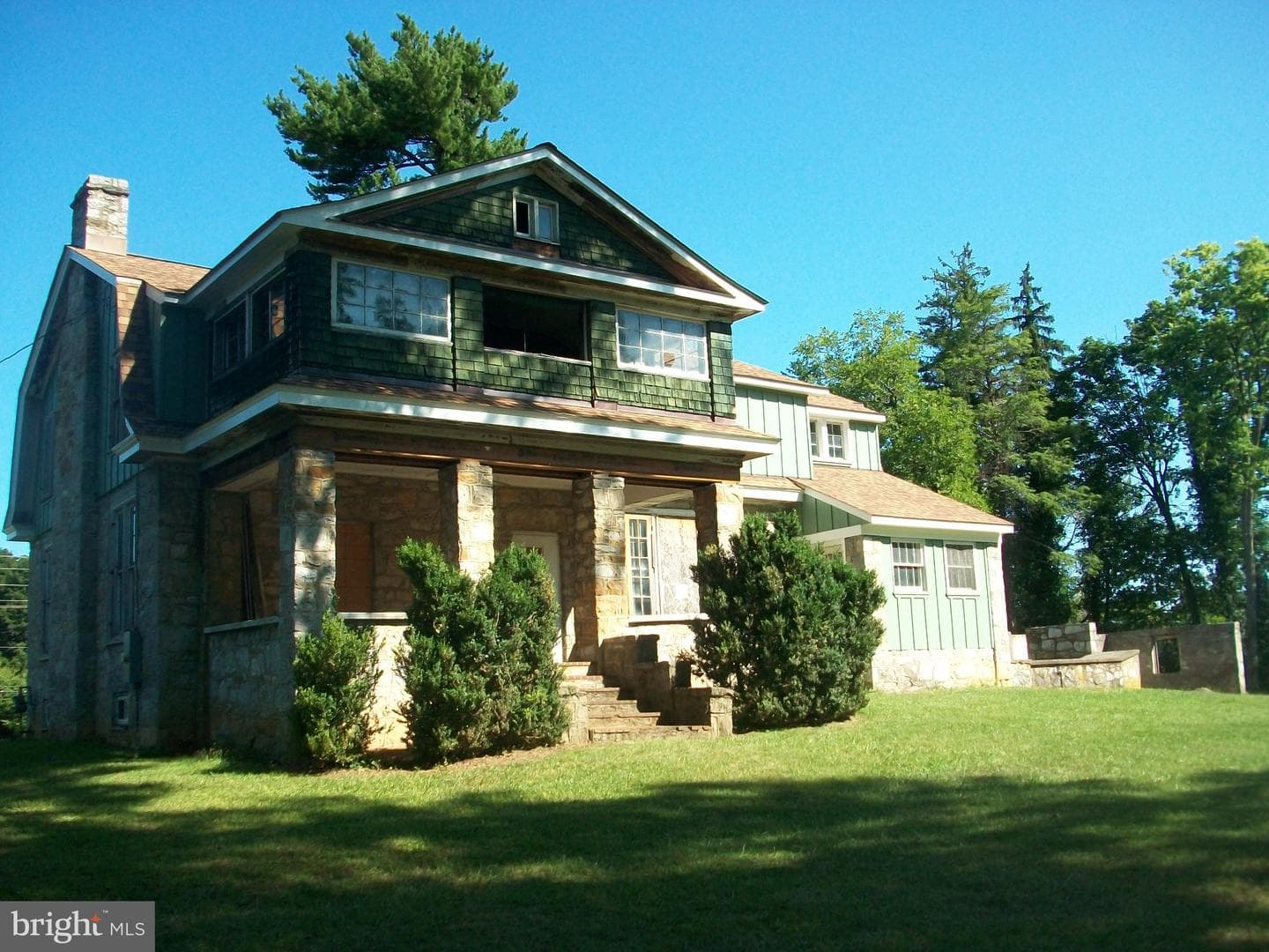 328 N Buckmarsh Street photo 1