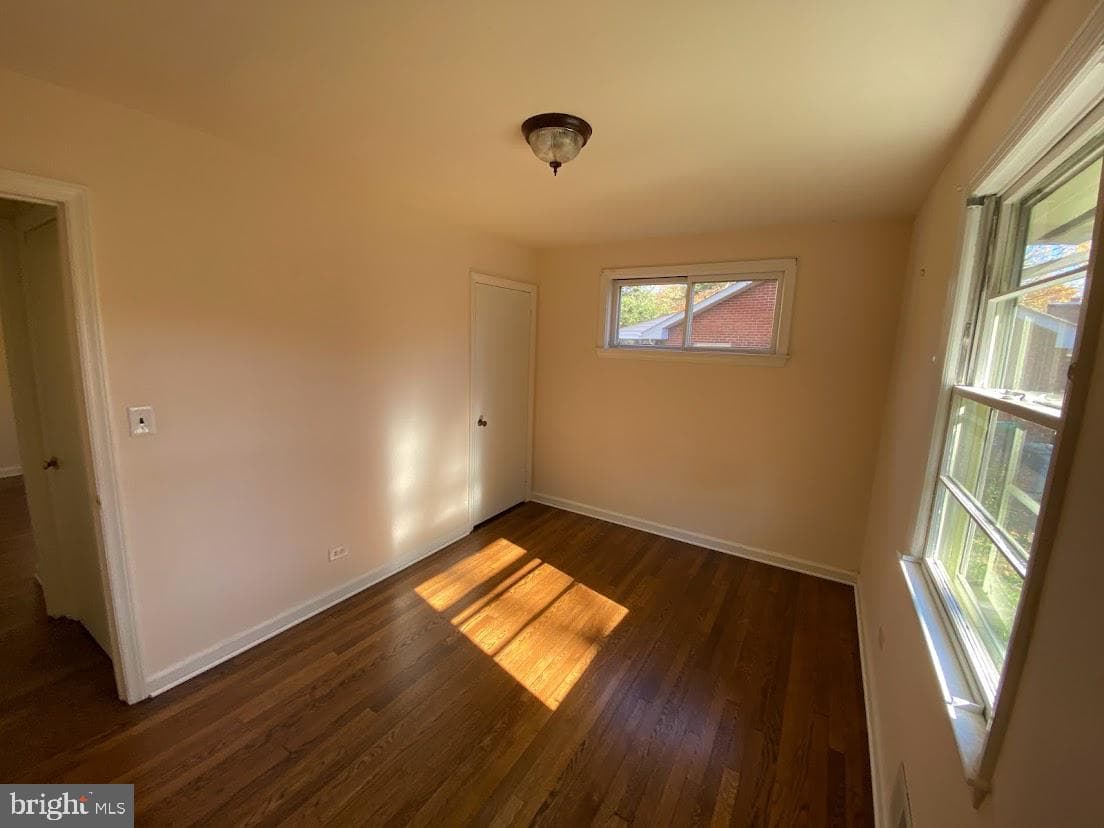 2308 Crestmont Avenue photo 12