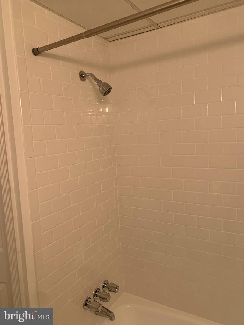 1800 Jefferson Park Avenue #65 photo 22