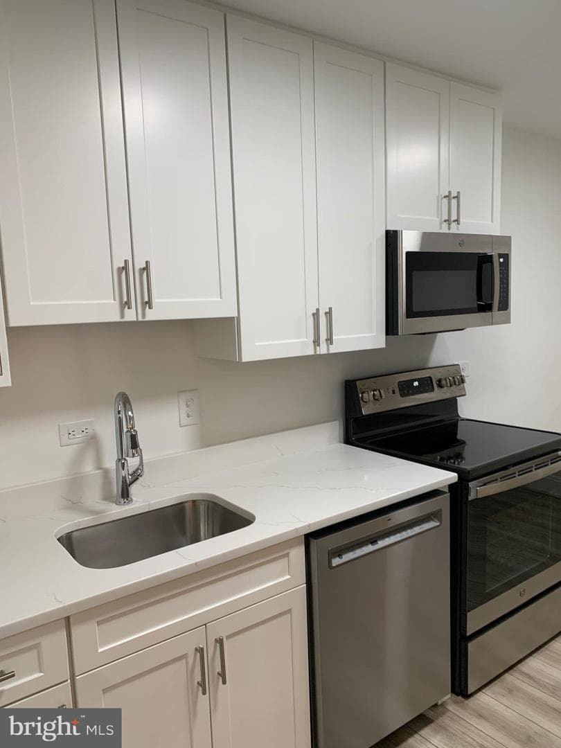 1800 Jefferson Park Avenue #65 photo 6