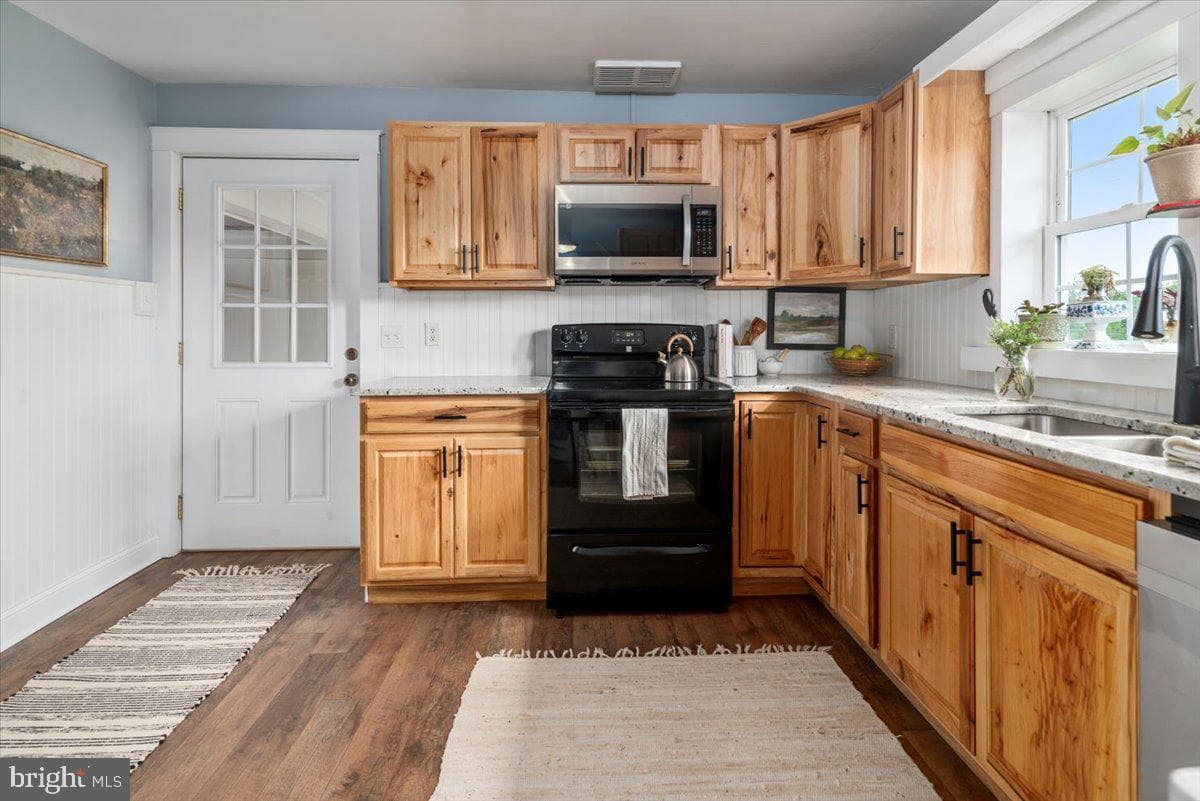 3733 Depot Road photo 13