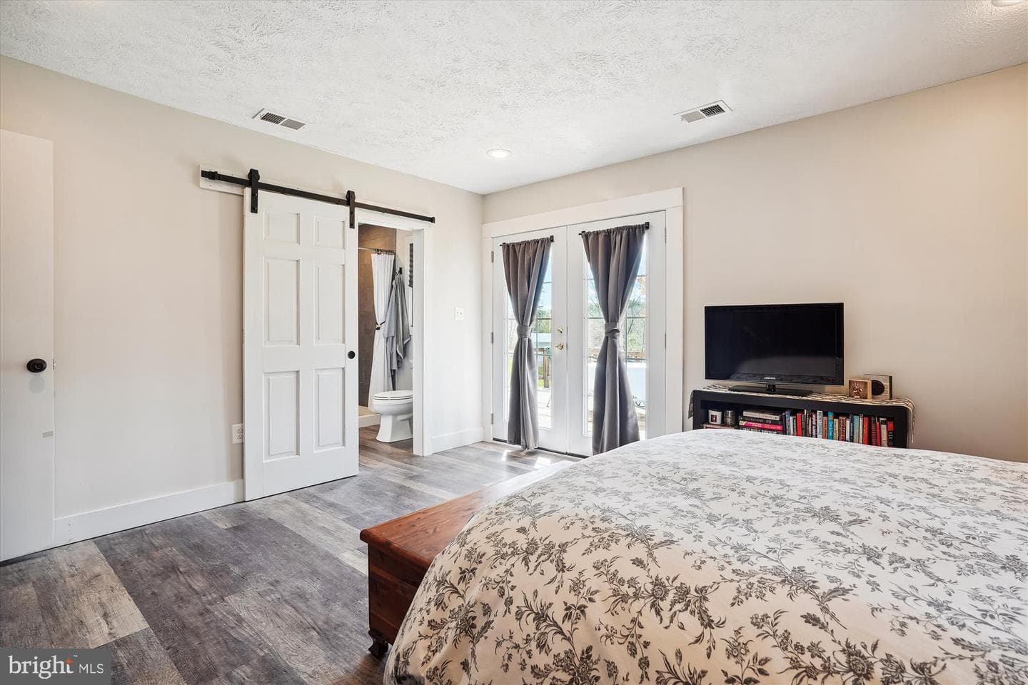 1022 Shetley Road photo 16