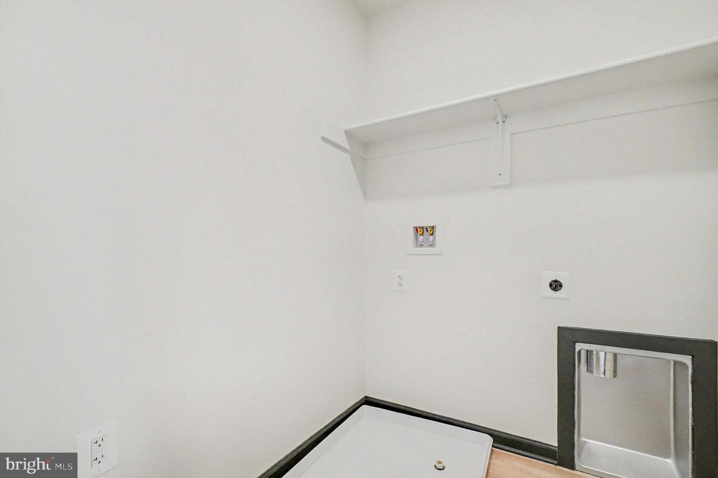 9246 Moses Place photo 17