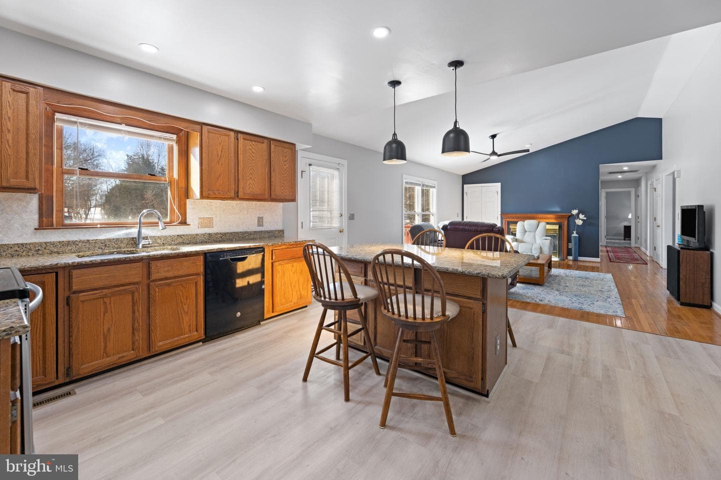 9176 Whitestone Court photo 5