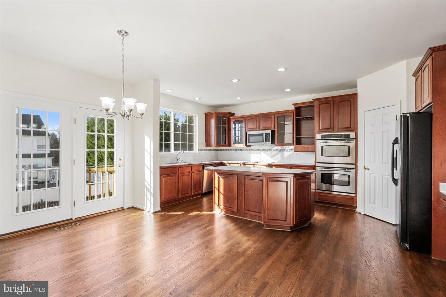 755 Holly Leaf Road photo 31