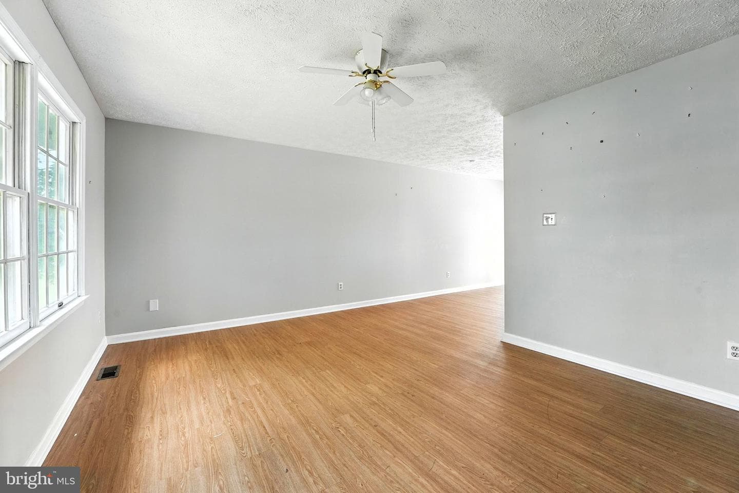 1600 Harrier Lane photo 6