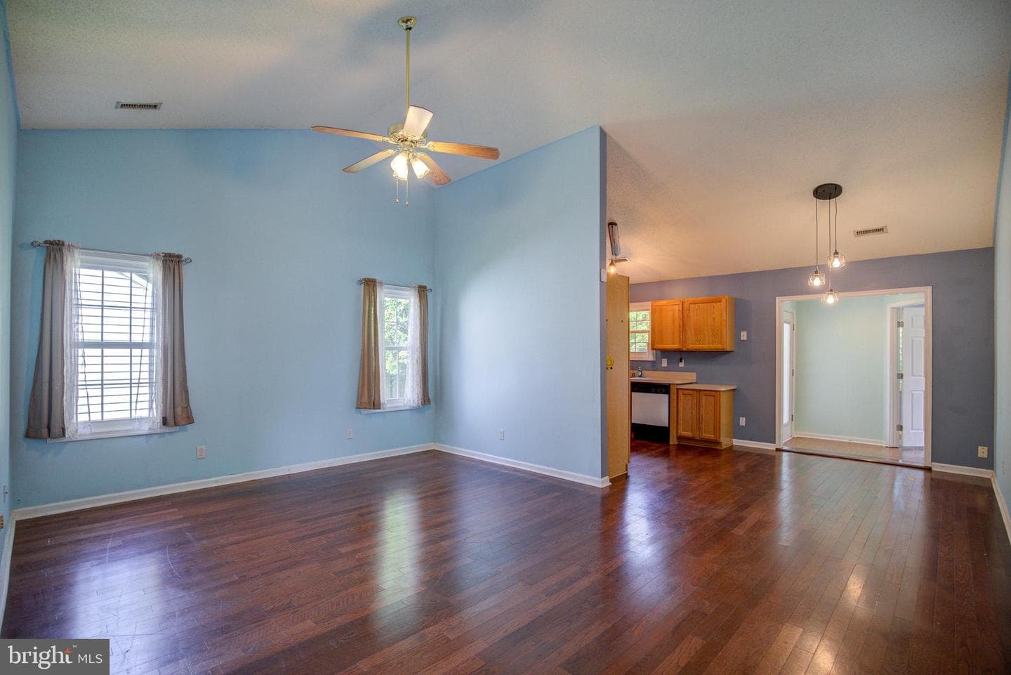 756 Ripplebrook Drive photo 8