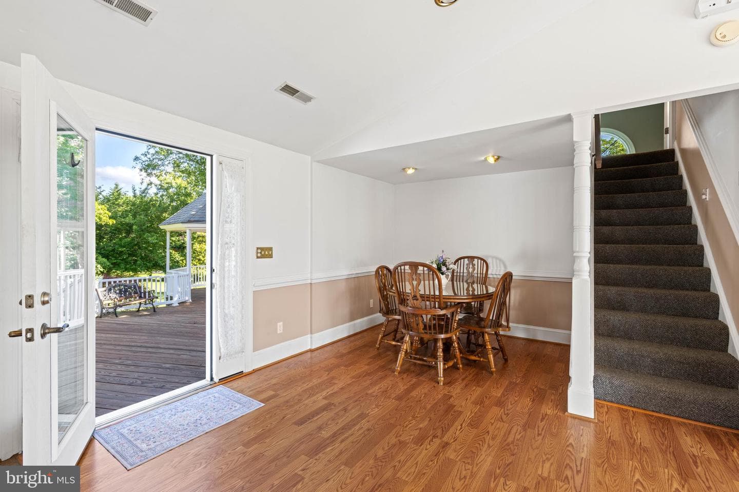 650 Yowell Drive photo 10