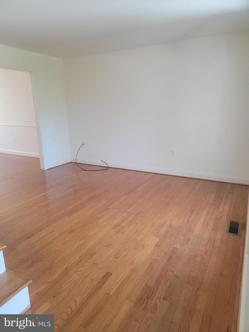 915 Virginia Avenue photo 24
