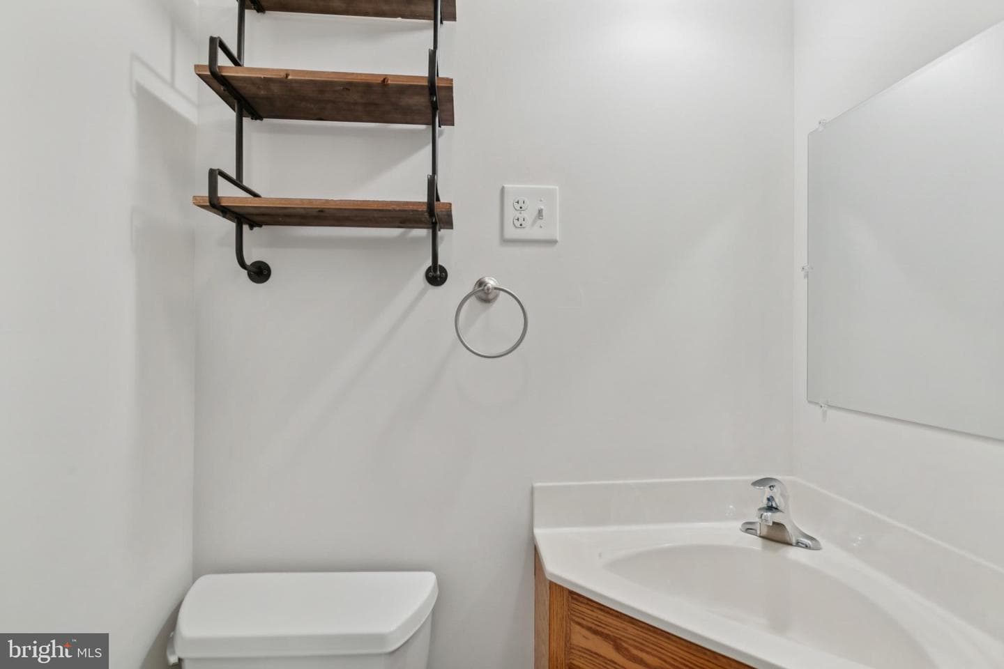 21475 Thoms Road photo 13