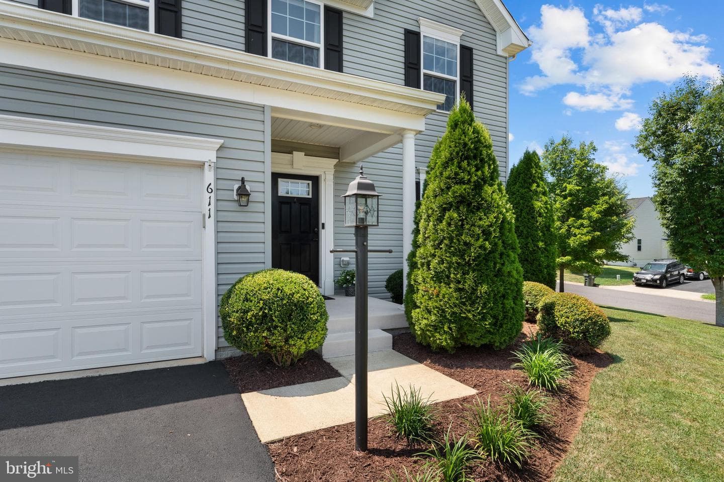 611 Kingsbrook photo 40