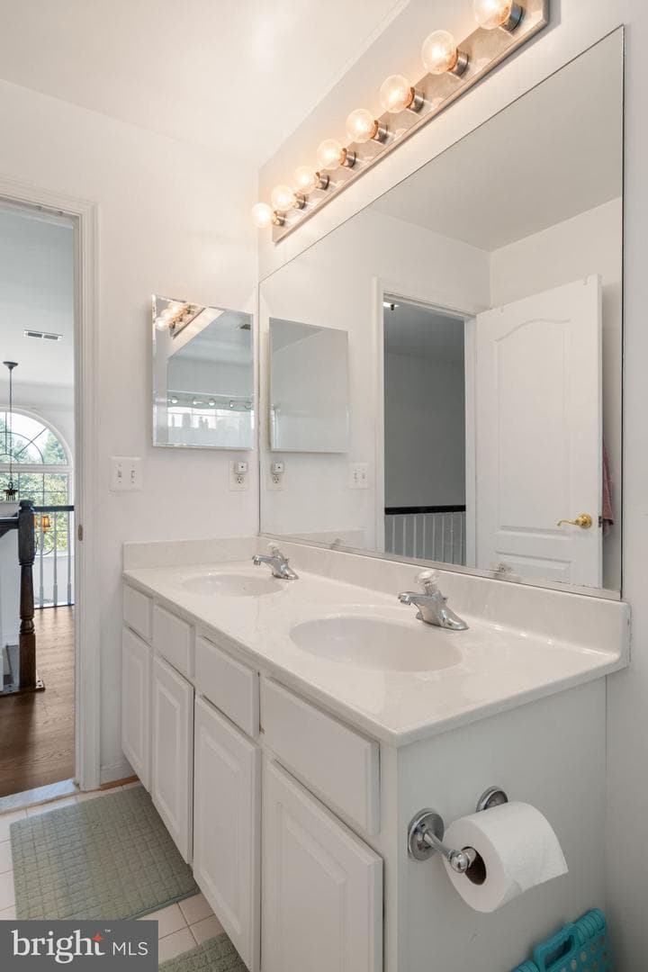 540 Greenbriar Drive photo 40