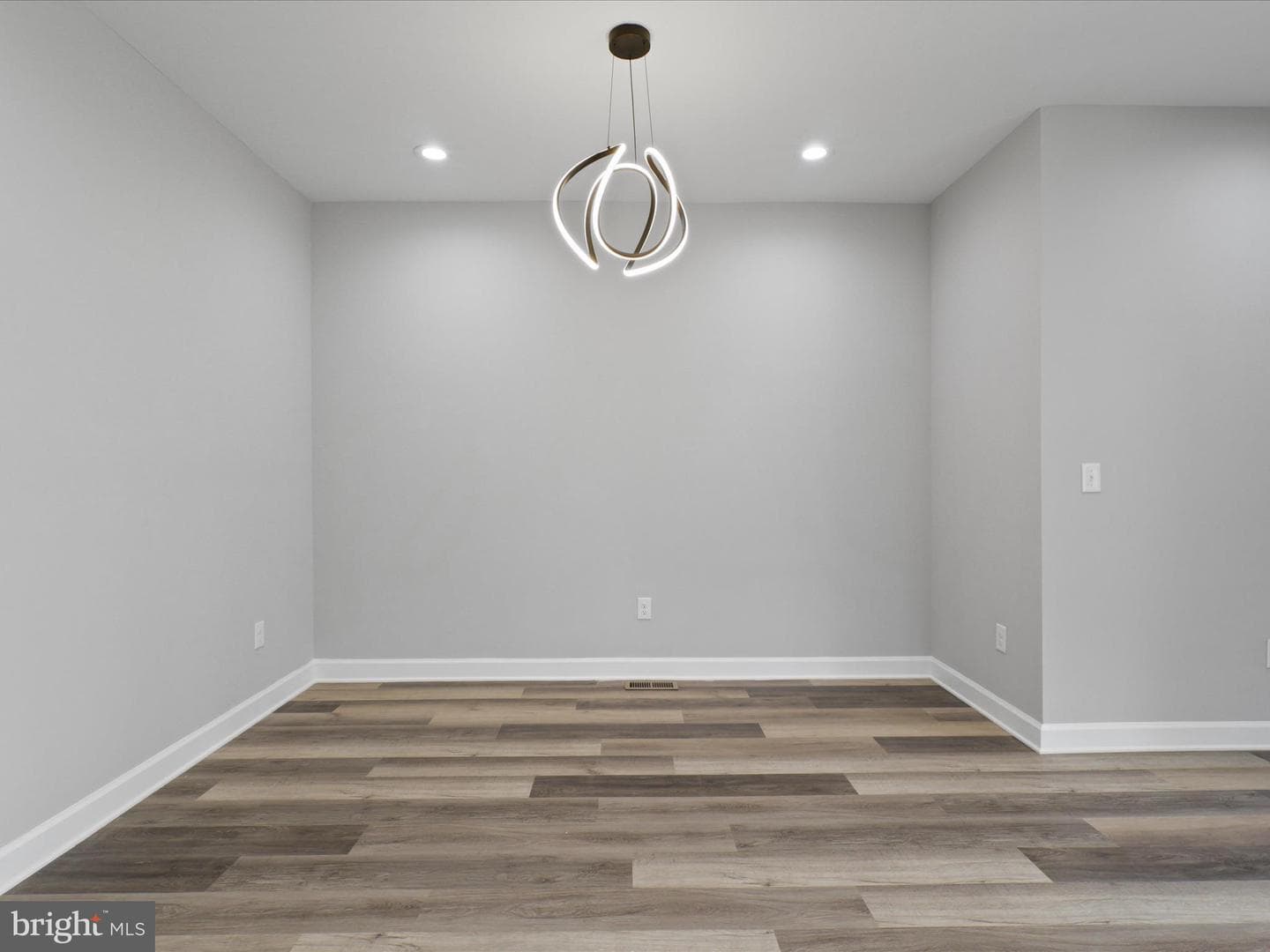 15477 Norman Road photo 25