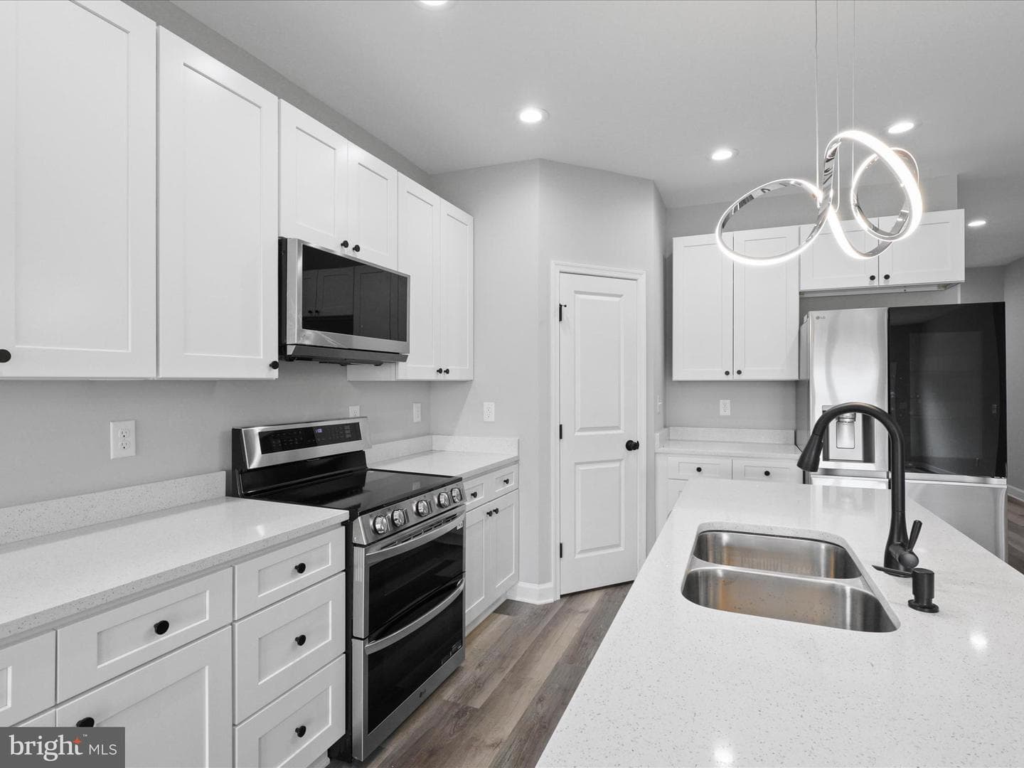 15477 Norman Road photo 9