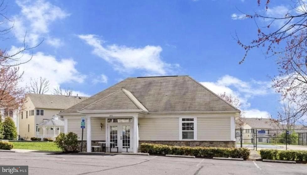 638 Hunters Road photo 40