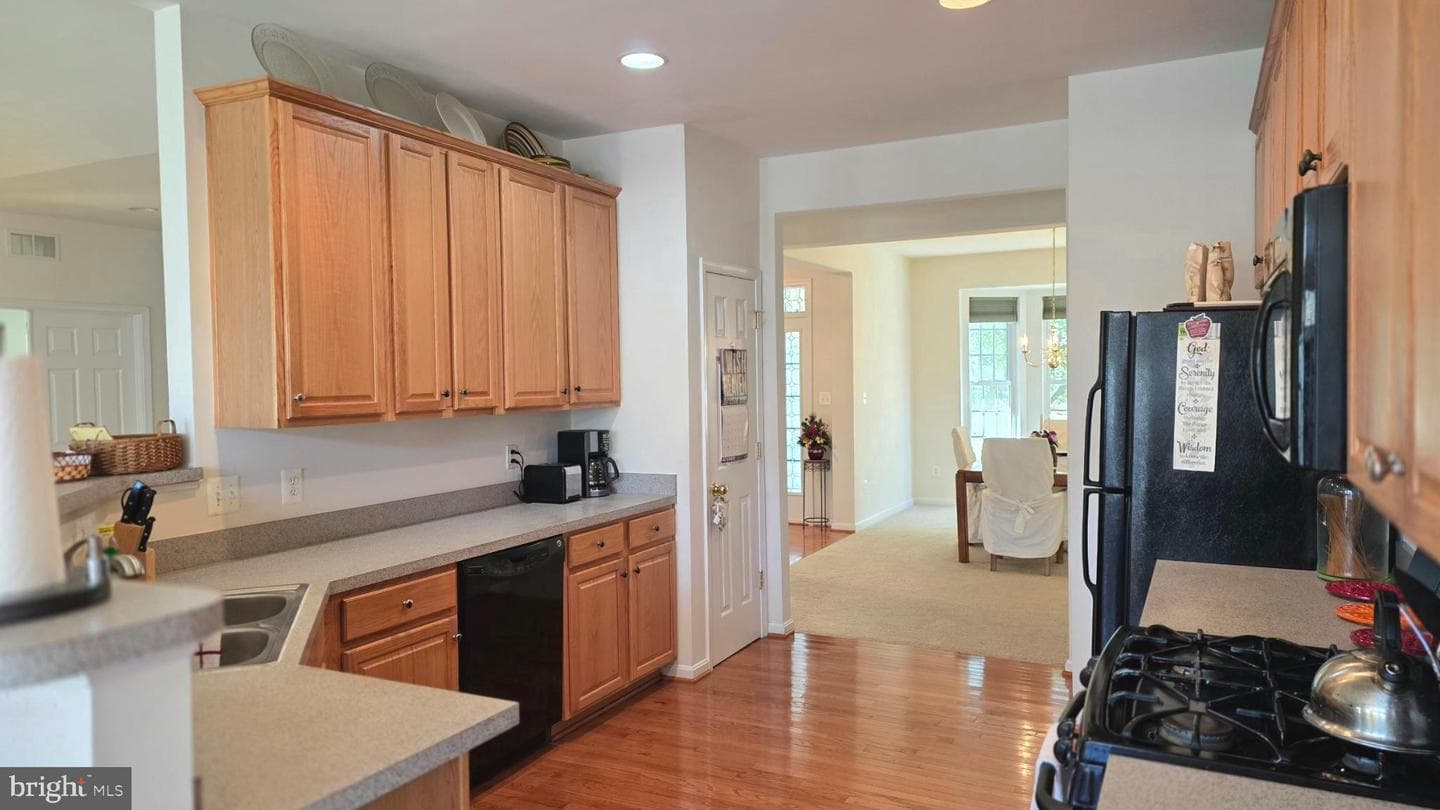 638 Hunters Road photo 5