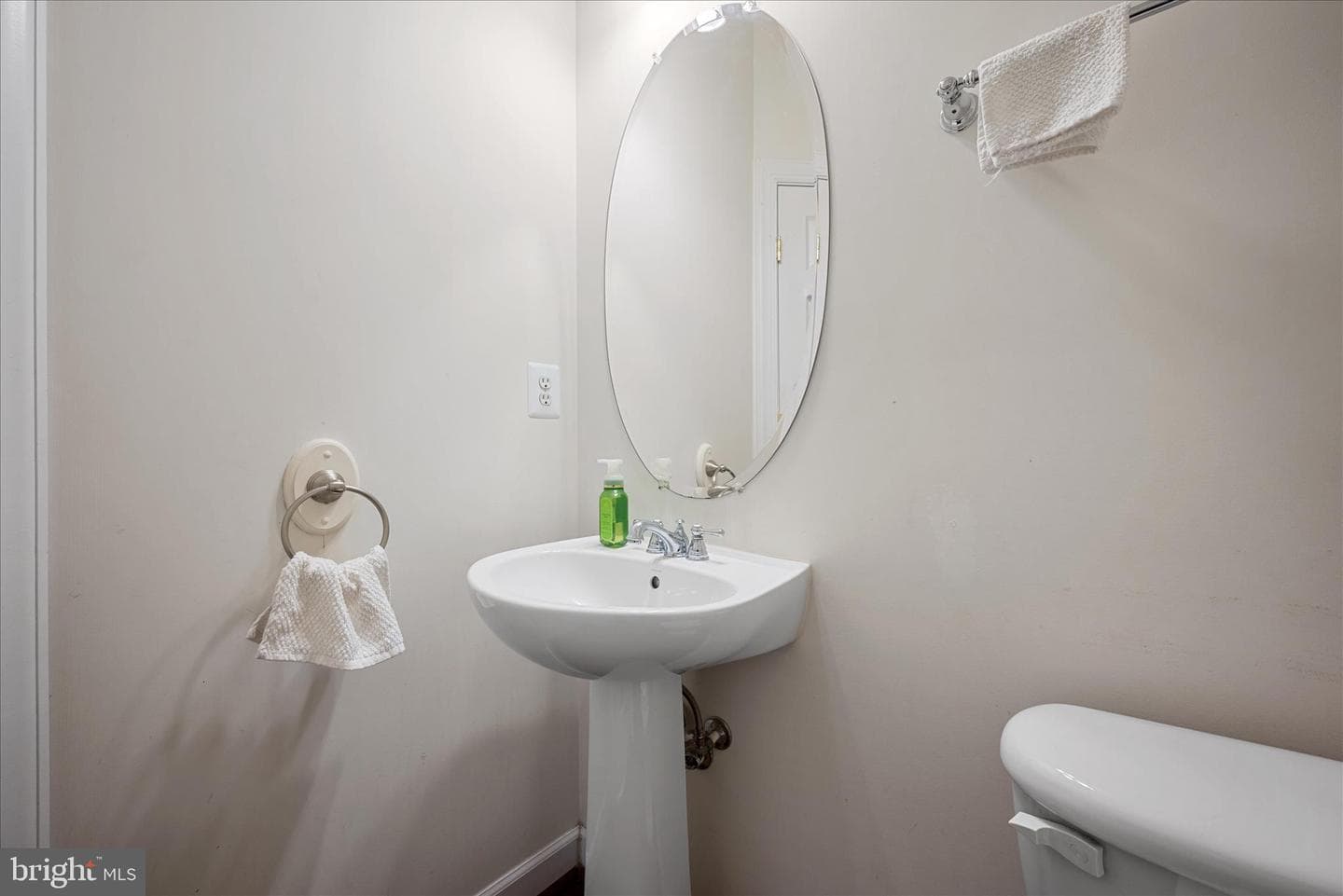 5051 Ridge View Court photo 10