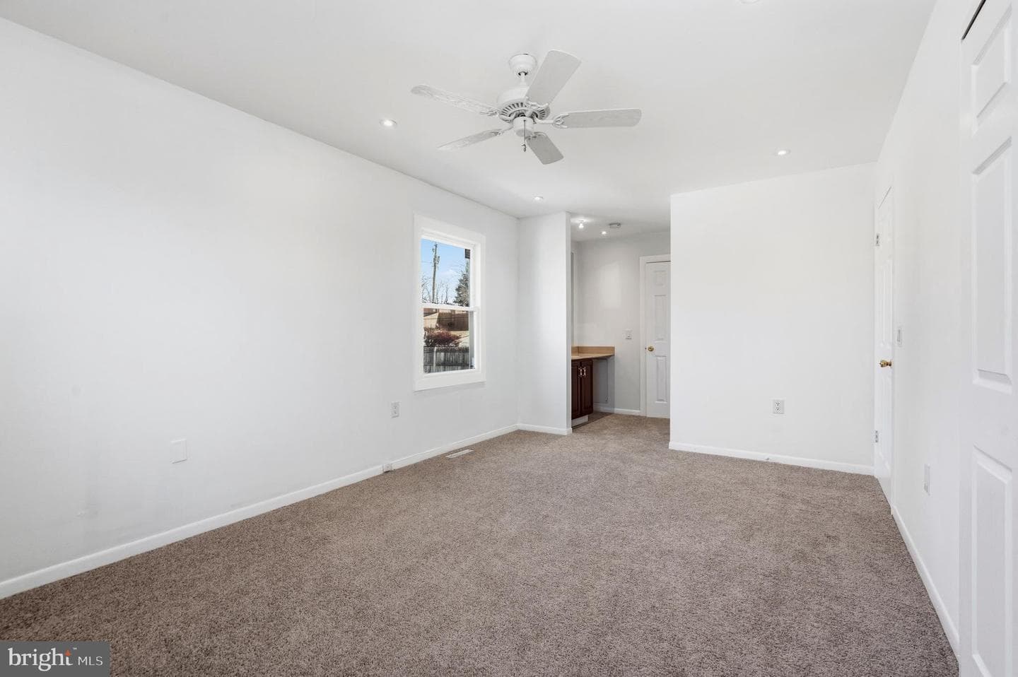 226 Chestnut Drive photo 15