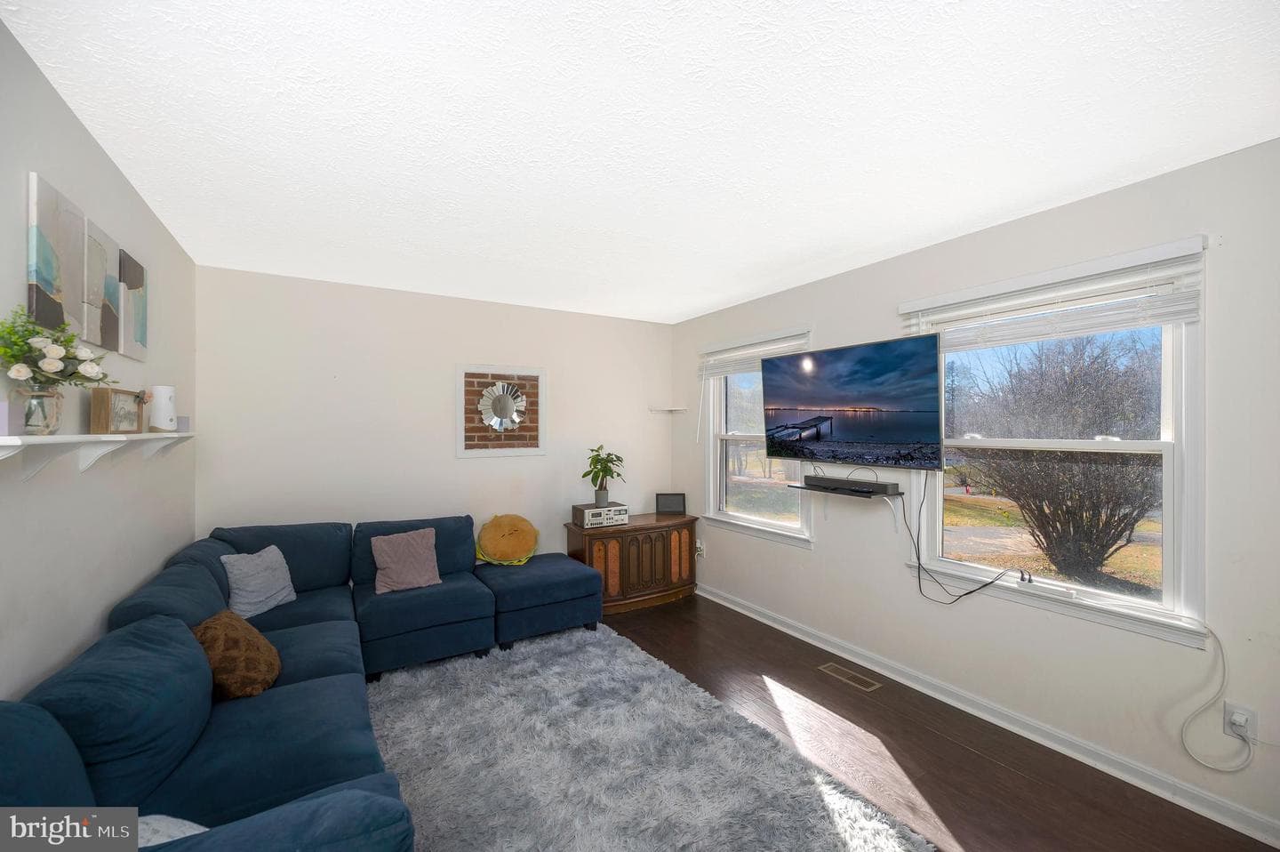 9577 Roys Lane photo 4