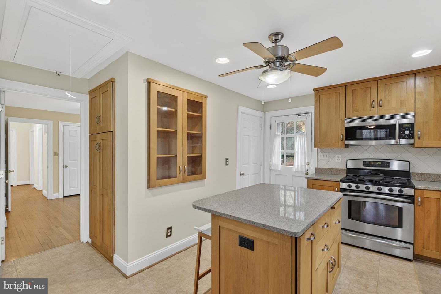 335 W Asher Street photo 15