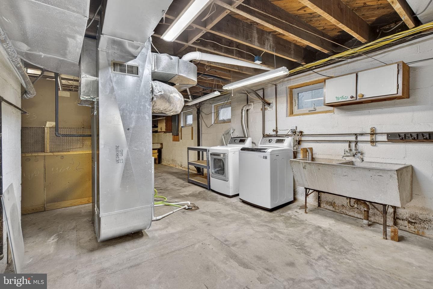 335 W Asher Street photo 40