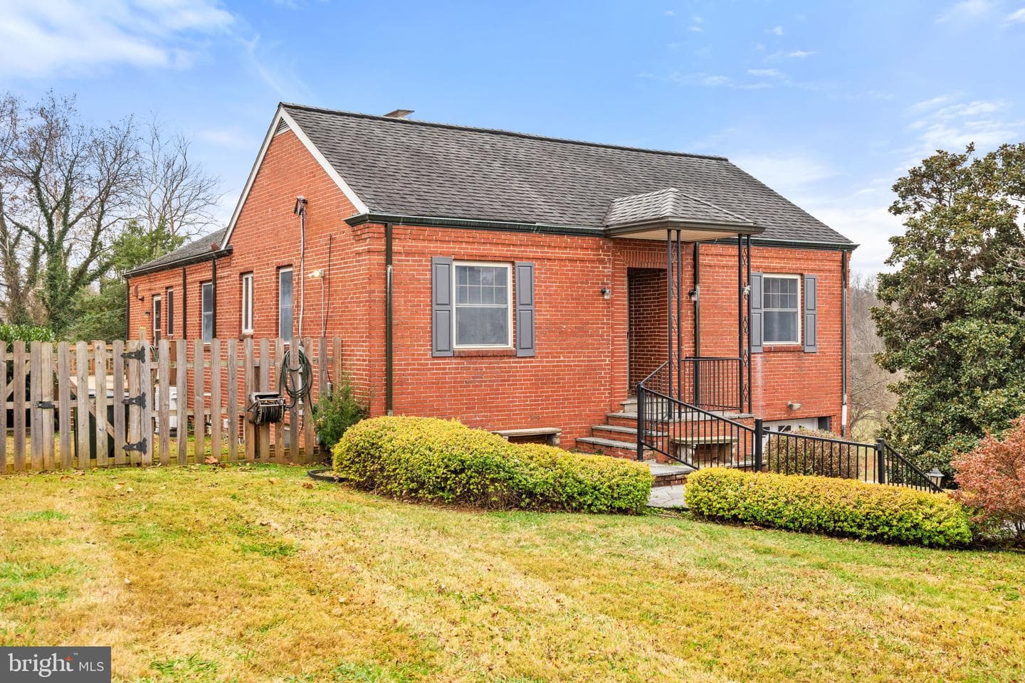 335 W Asher Street photo 55