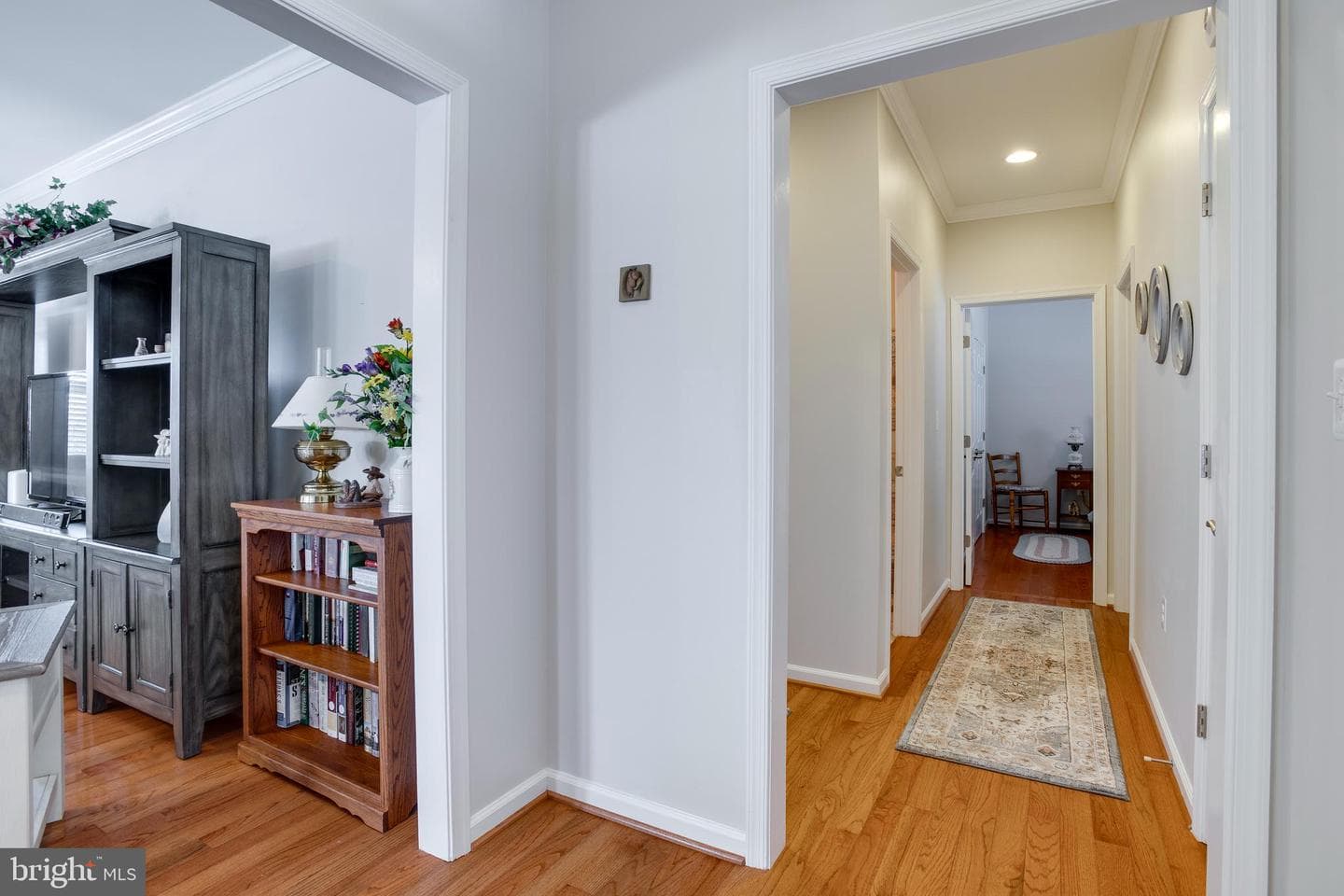 9408 Blackbird Loop photo 5