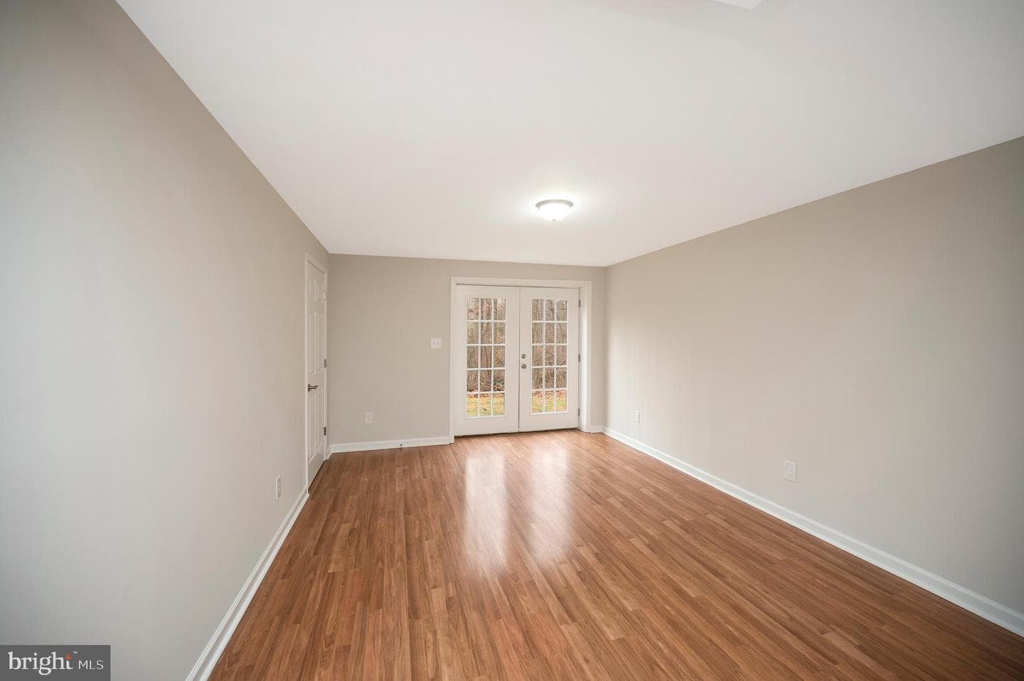 16008 Bruces Lane photo 33