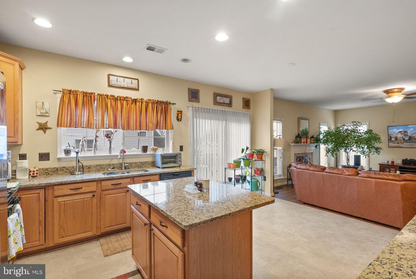 1926 Sunflower Drive photo 11
