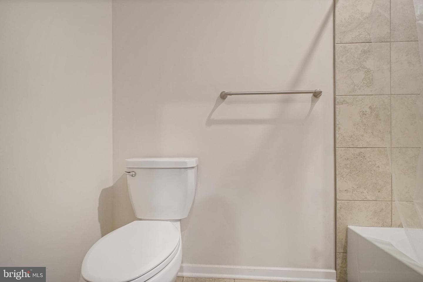 2094 Whithorn Hill photo 42