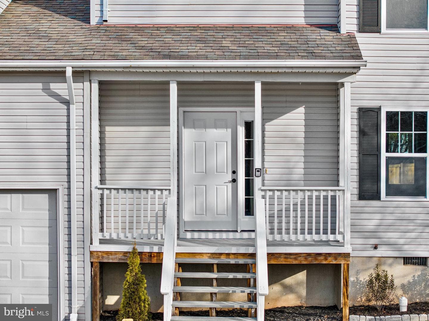 616 Lonetree Court photo 3