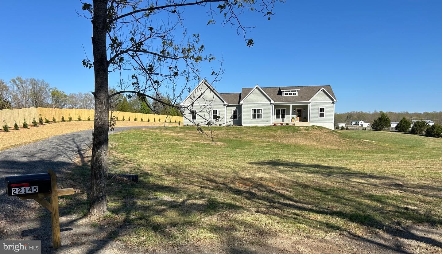 22145 Countryside Lane photo 2