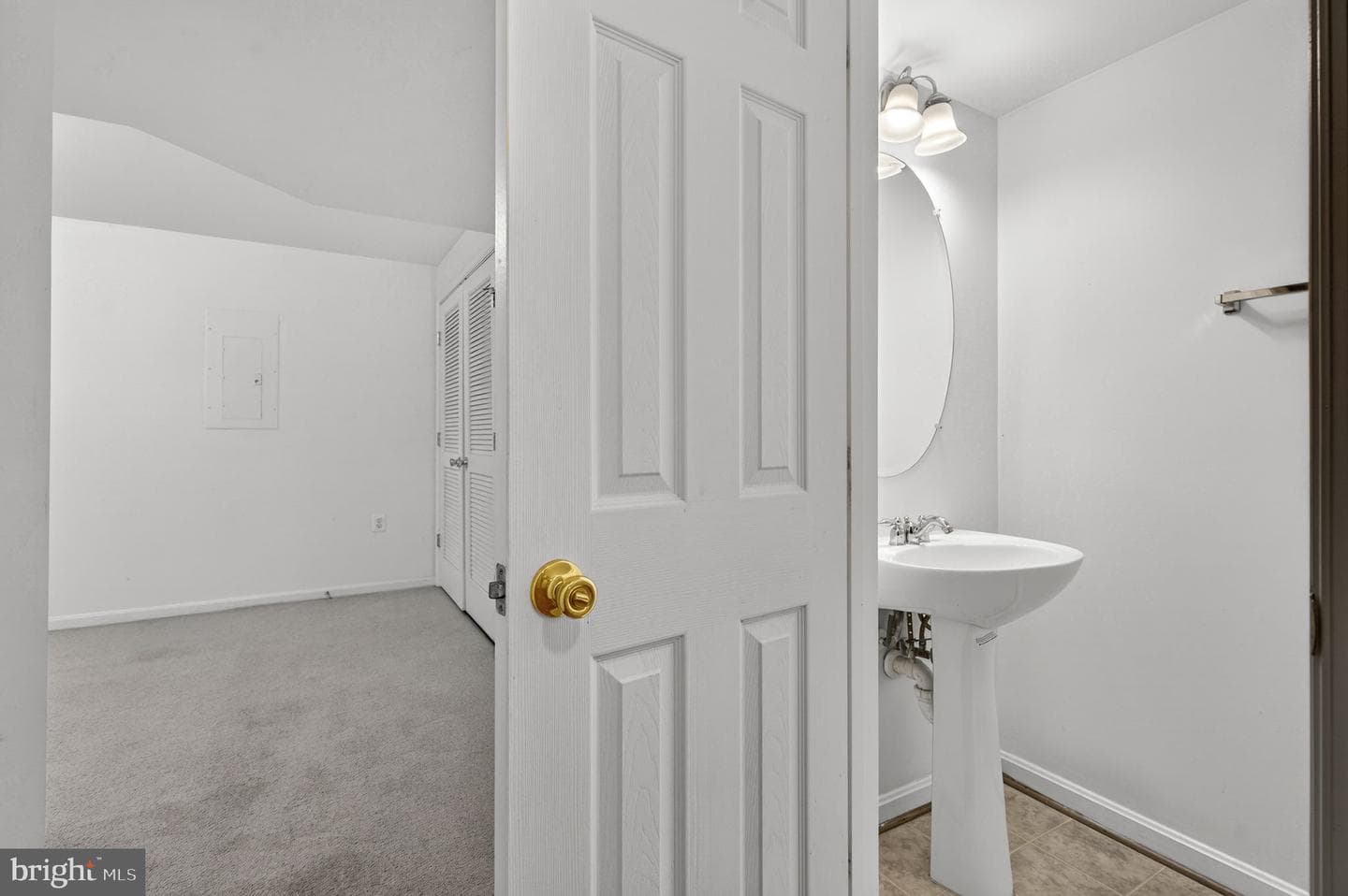 1057 Lake Pelham Drive photo 8