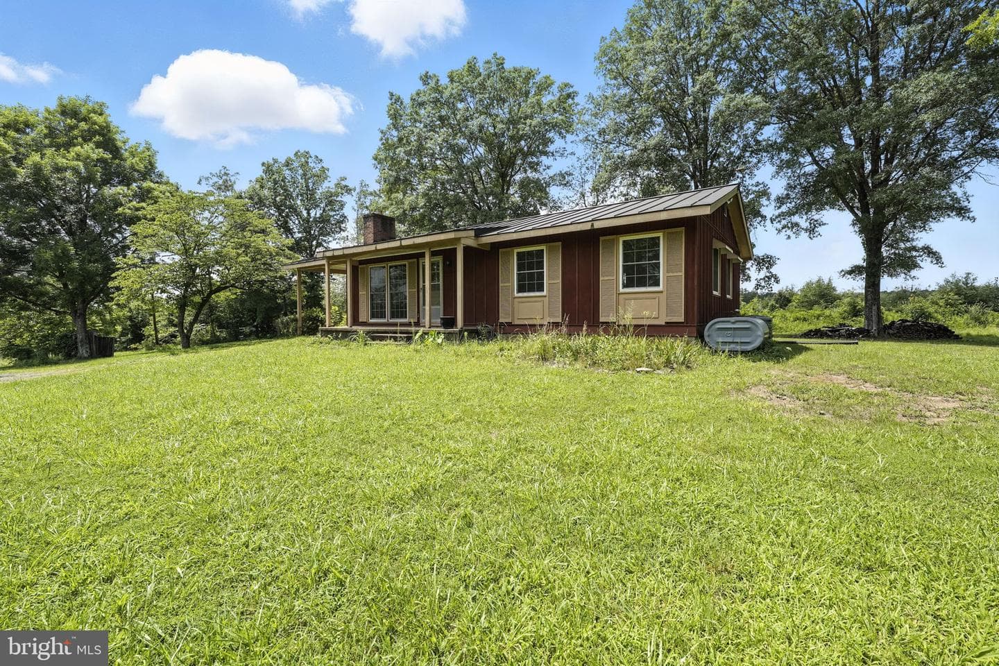 18172 Youngs Lane photo 2