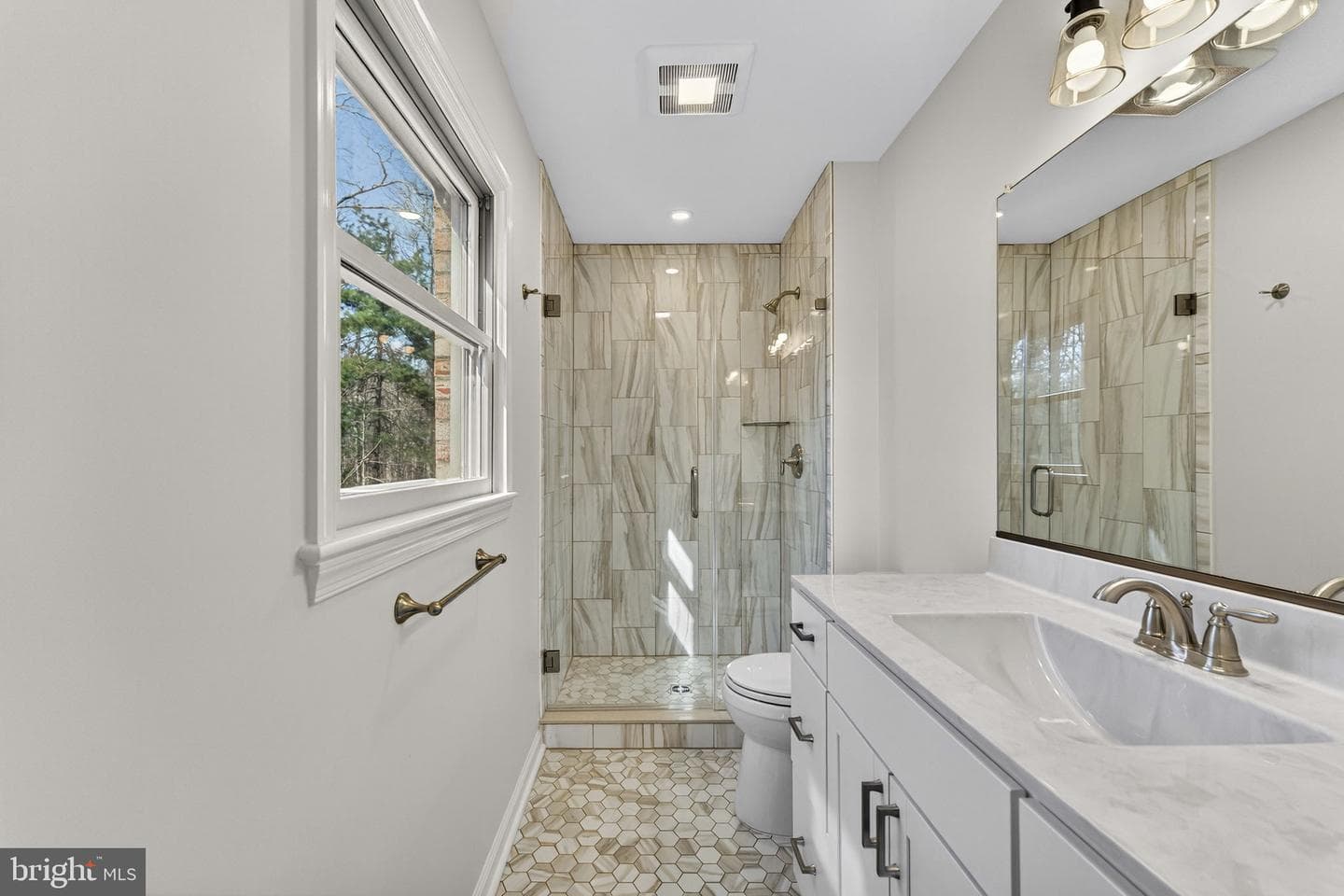 16416 Mountain Run Ln photo 3