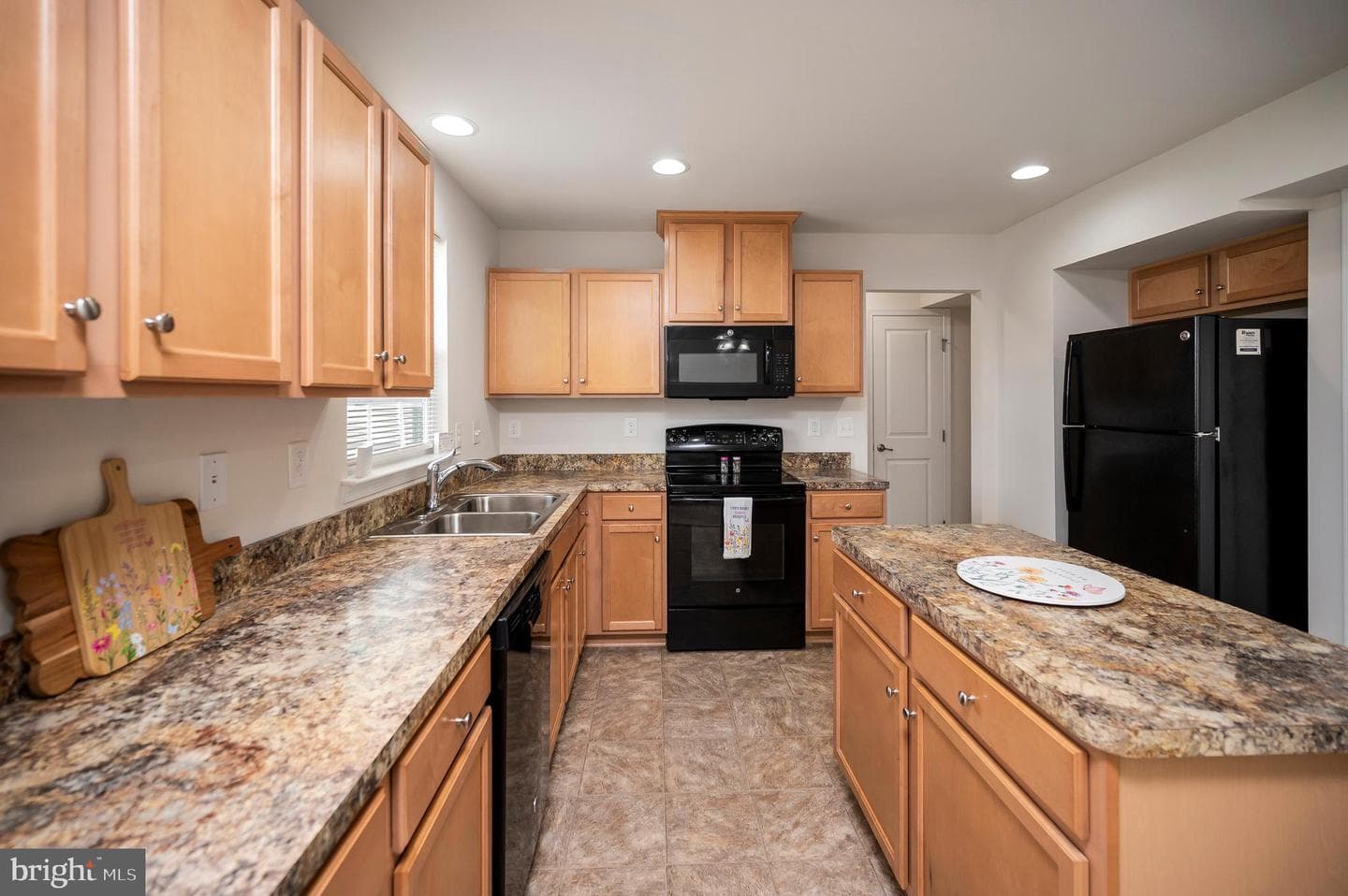 12103 Majestic Place photo 19
