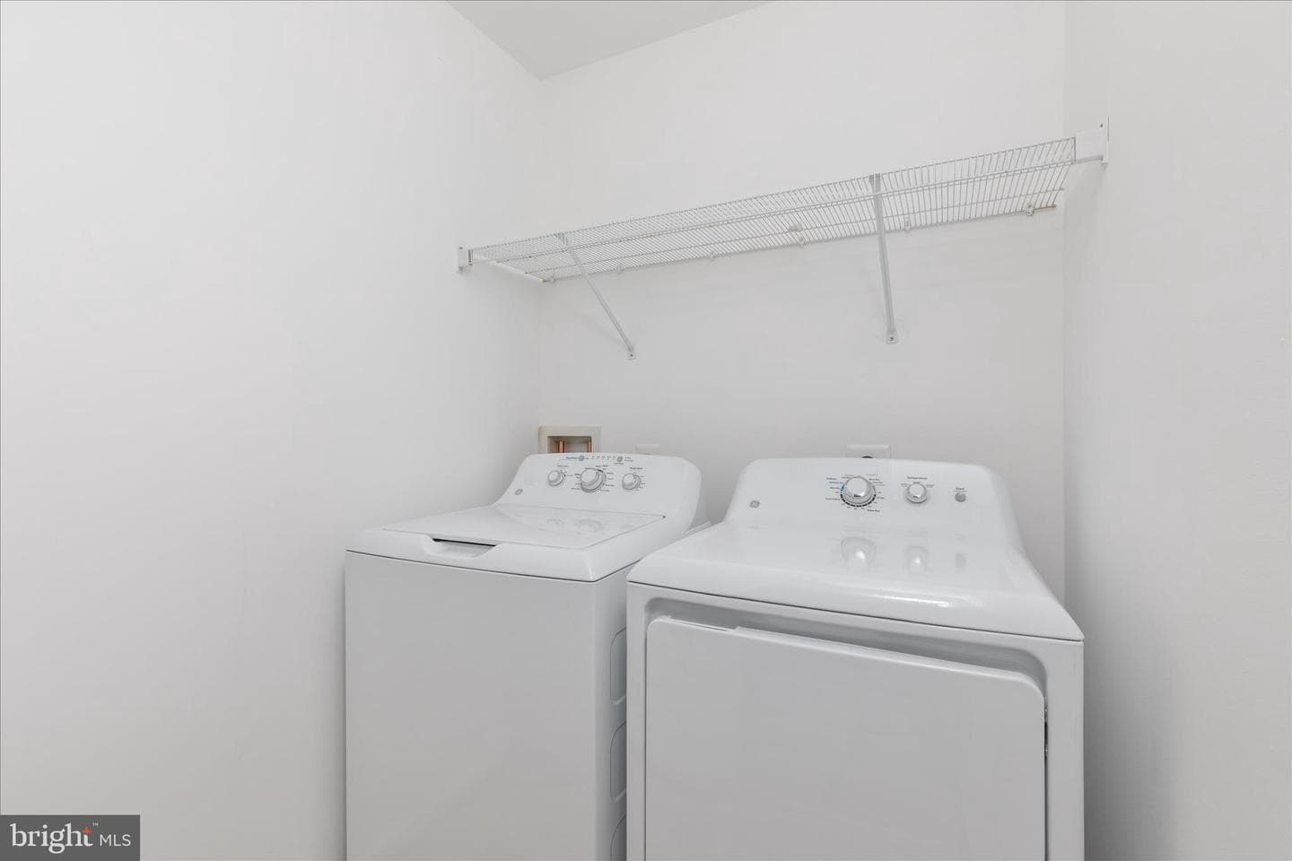 813 Kingsbrook Road photo 32