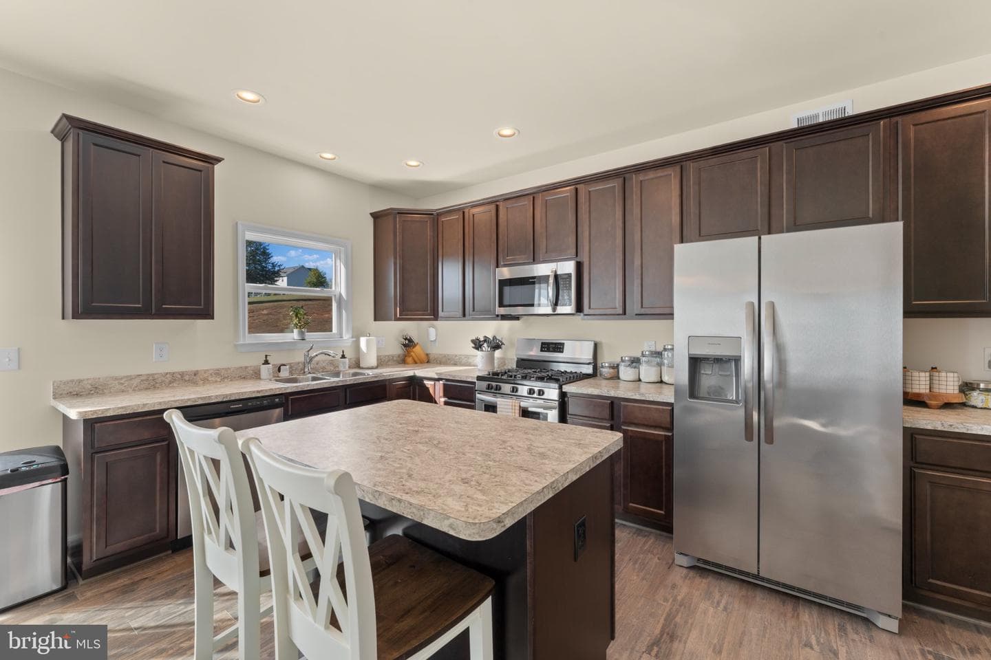 10444 Quartz Avenue photo 16