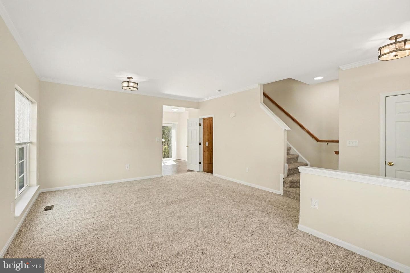 359 Snyder Lane photo 24