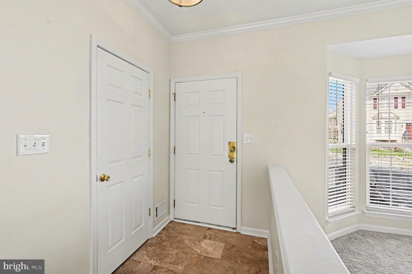 359 Snyder Lane photo 5