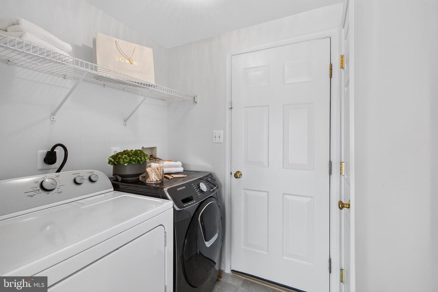 863 Fox Den Road photo 38