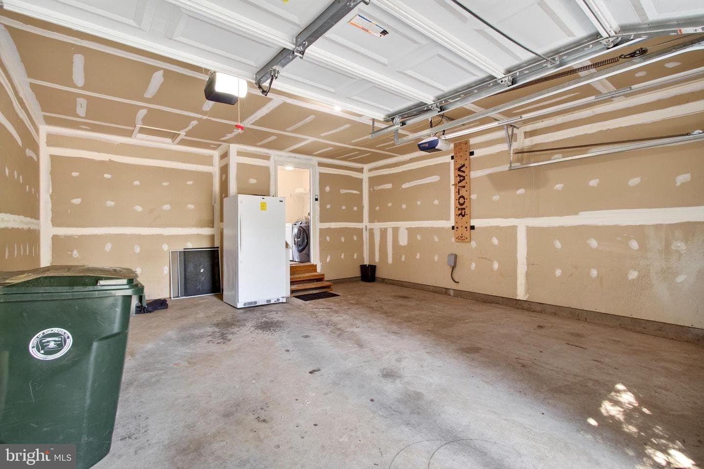 863 Fox Den Road photo 39