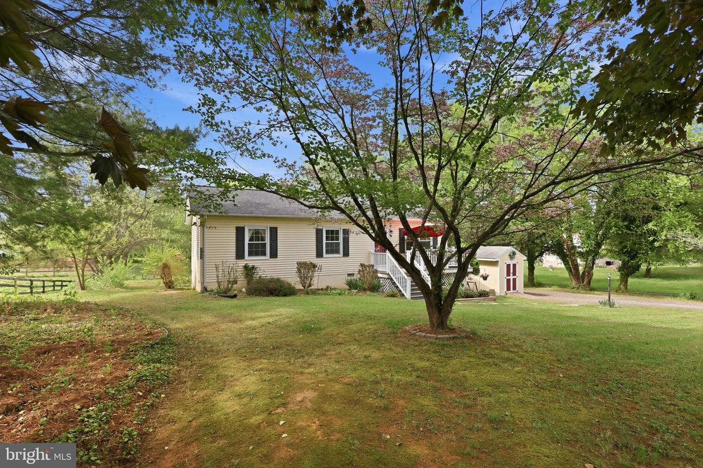 18583 Springs Road photo 4