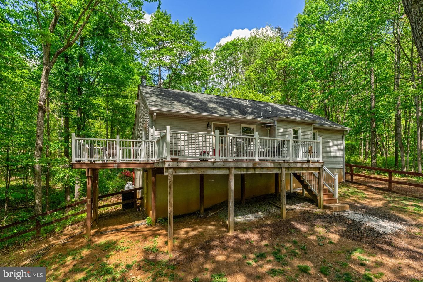 19106 Loggers Road photo 34