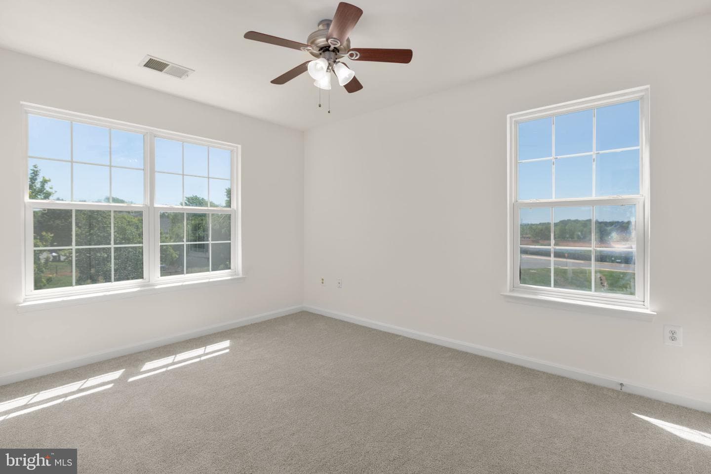 2312 Forsythia Drive photo 22