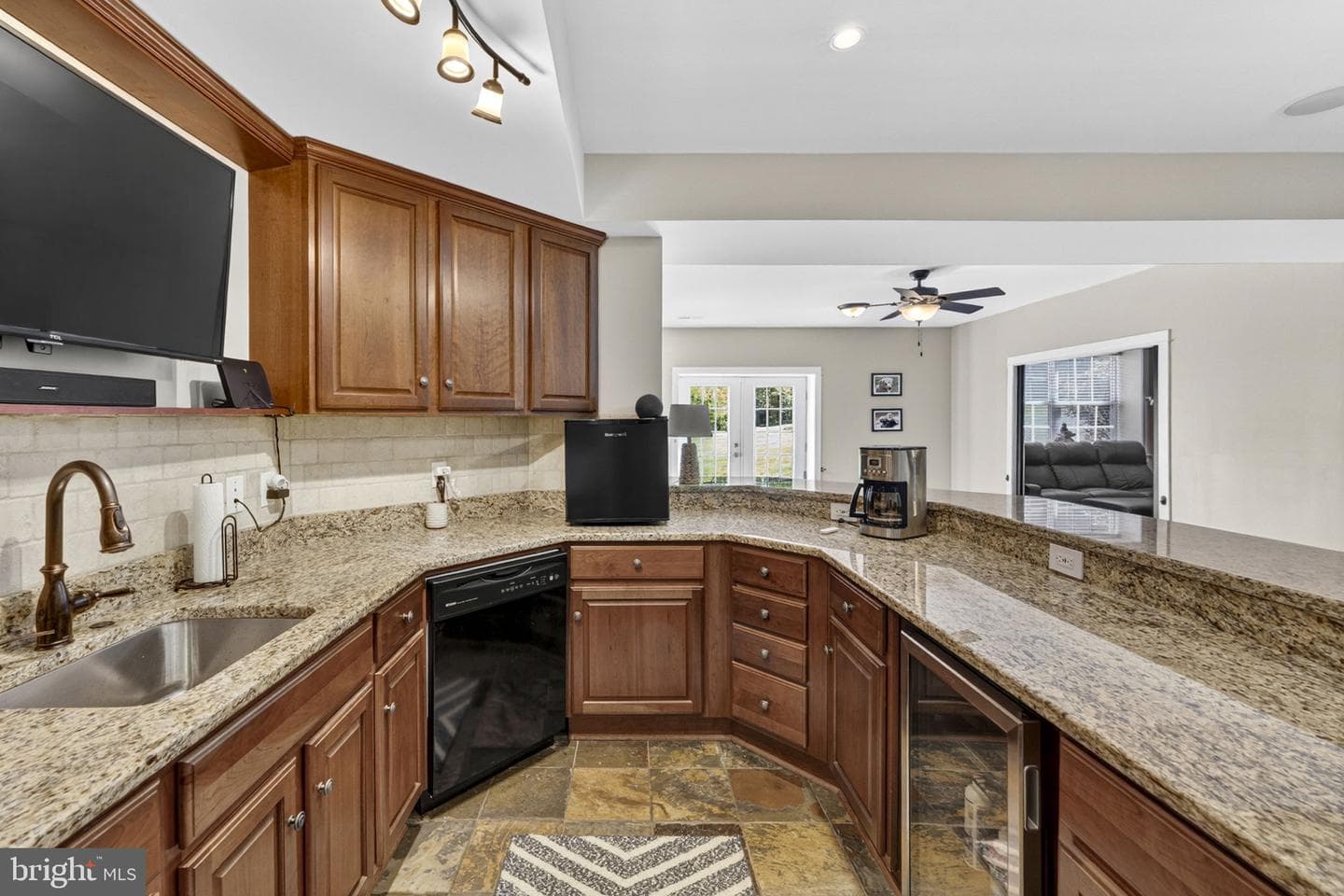 18438 Snaffle Lane photo 37