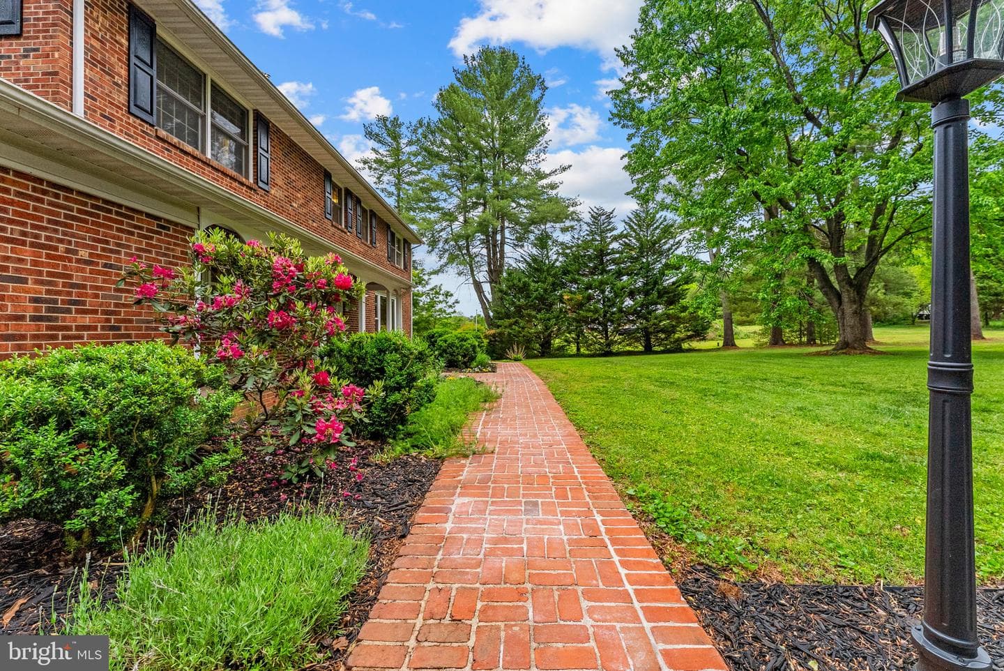 19059 Carleton Drive photo 16