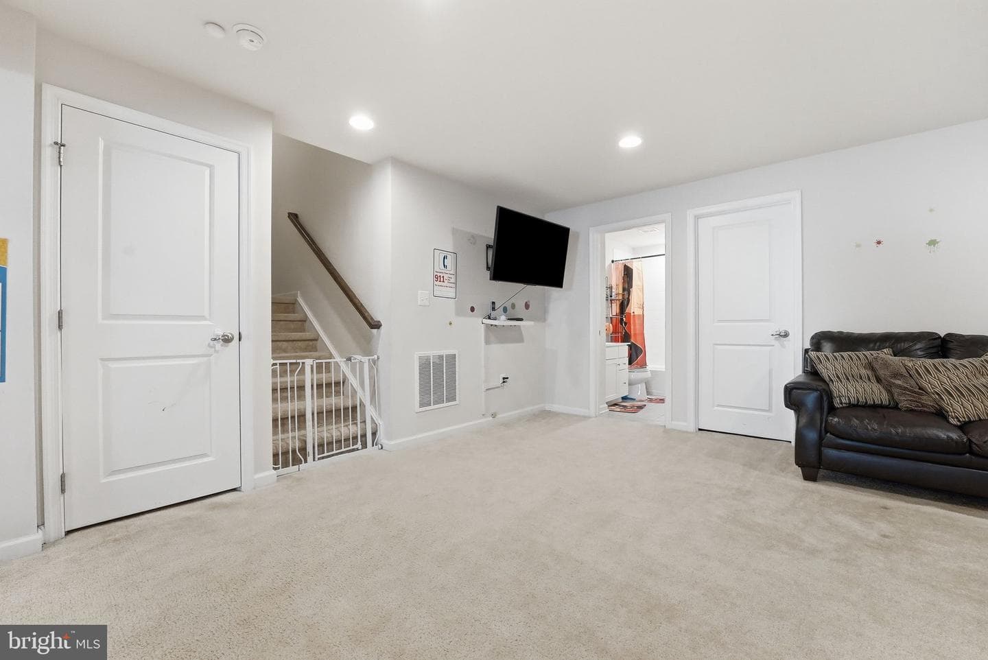 827 Fairwood photo 31